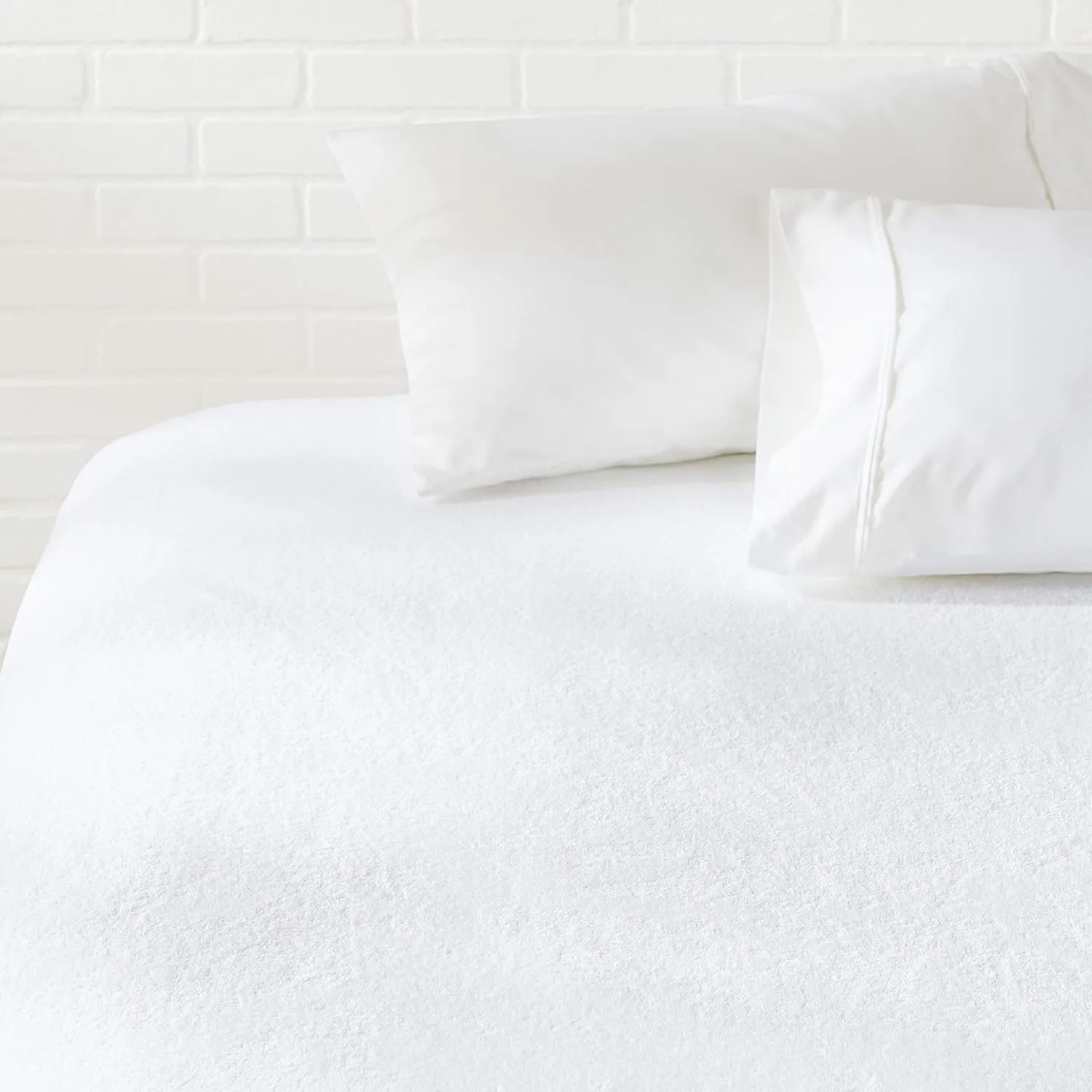 Amazon Basics Waterproof 18 inch Mattress Protector Full Size, Breathable, Machine Washable, White