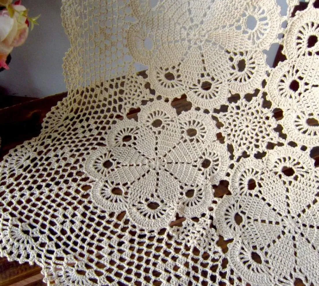 Damanni Rectangular Cotton Handmade Crochet Lace Table Runner Doilies Table Dresser Scarf,24 Inch by 47 Inch，Beige