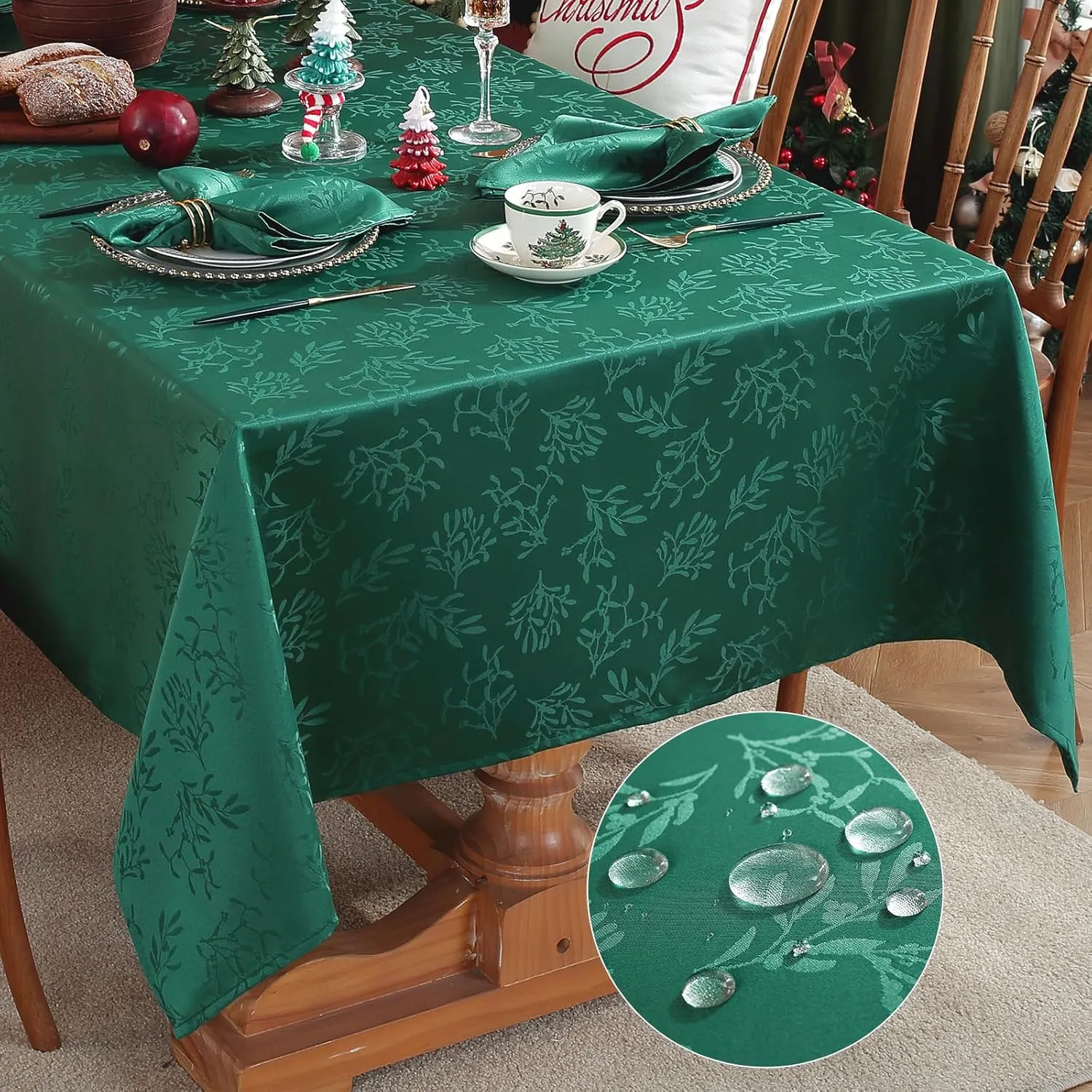 Honellaty Christmas Rectangular Tablecloth, Spillproof Wrinkle Resistant Jacquard Table Cloth with Christmas Mistletoe Patterns for Dining Room & Holiday Decoration (Green,52" x 70" (4-6 Seats))