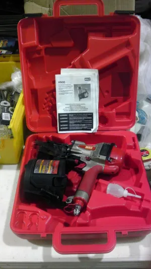 Max HN90 PowerLite Coil Framing Nailer