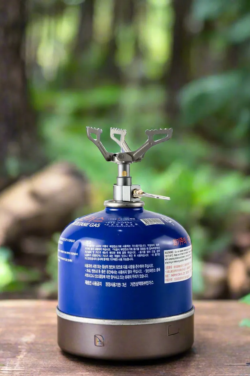 Royaleva Mini Camping Stove – Ultra-Light Titanium Pocket Burner for Outdoor Cooking & Hiking