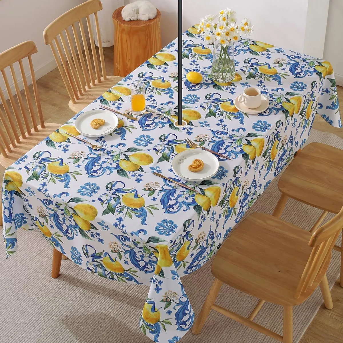 SASTYBALE Lemon Outdoor Tablecloth with Umbrella Hole and Zipper Rectangle 60x102 Inch Stain Resistant Lemons Zippered Table Cloth, Vintage Table Cover for Summer/Picnic/Patio/Banquet/Camping, Blue