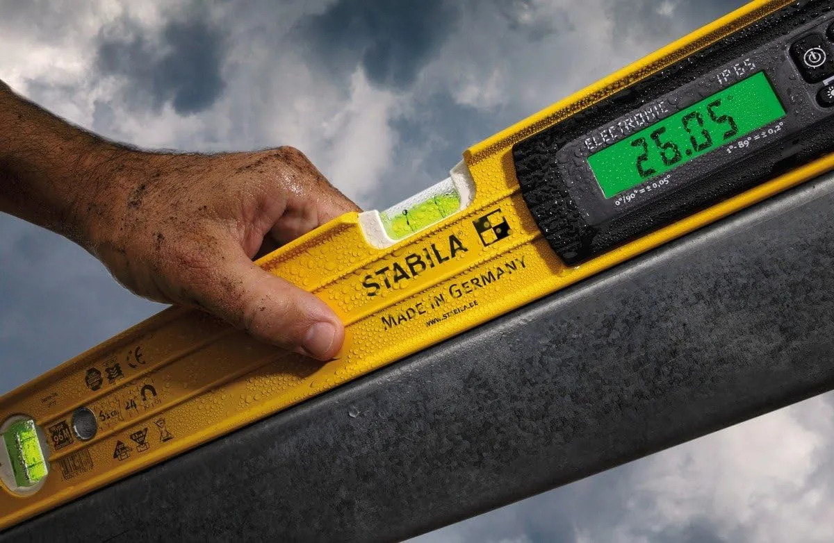Stabila 17677/8 61 cm "Type 96 Electronic IP 65" Spirit Level with Bag - Yellow/Black