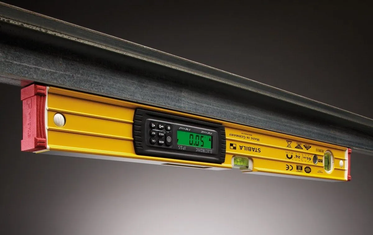 Stabila 17677/8 61 cm "Type 96 Electronic IP 65" Spirit Level with Bag - Yellow/Black