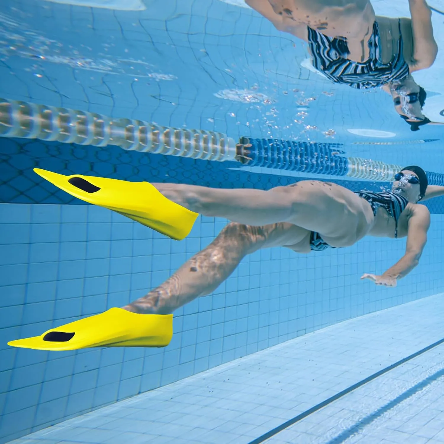 Swim Fins, Happyouth Swim Training Fins Short Fins Silicone Swim Flippers Swimming Fins with Mesh Bag for Lap Swimming Kids Adult Men Women