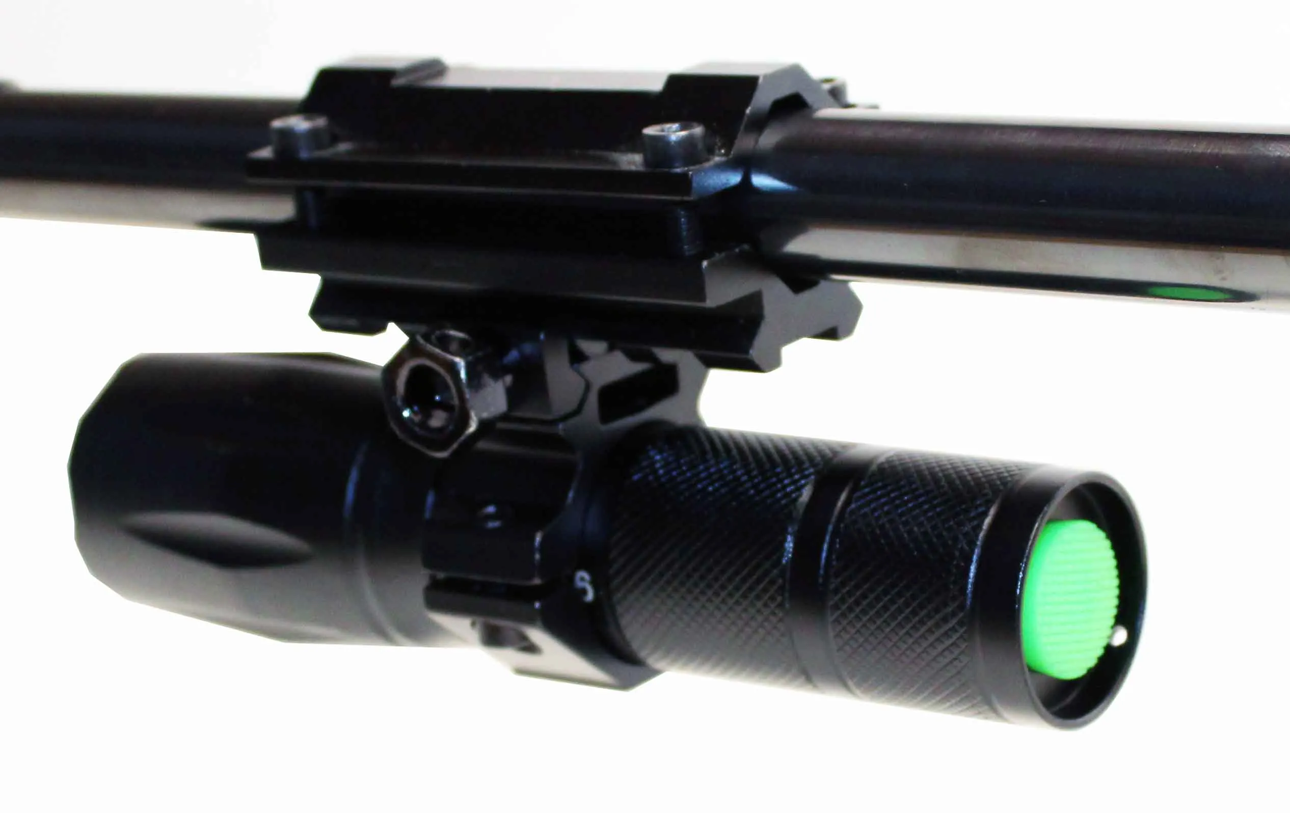 Tactical 1000 Lumen Flashlight with mount For Weatherby Vanguard Rifles.