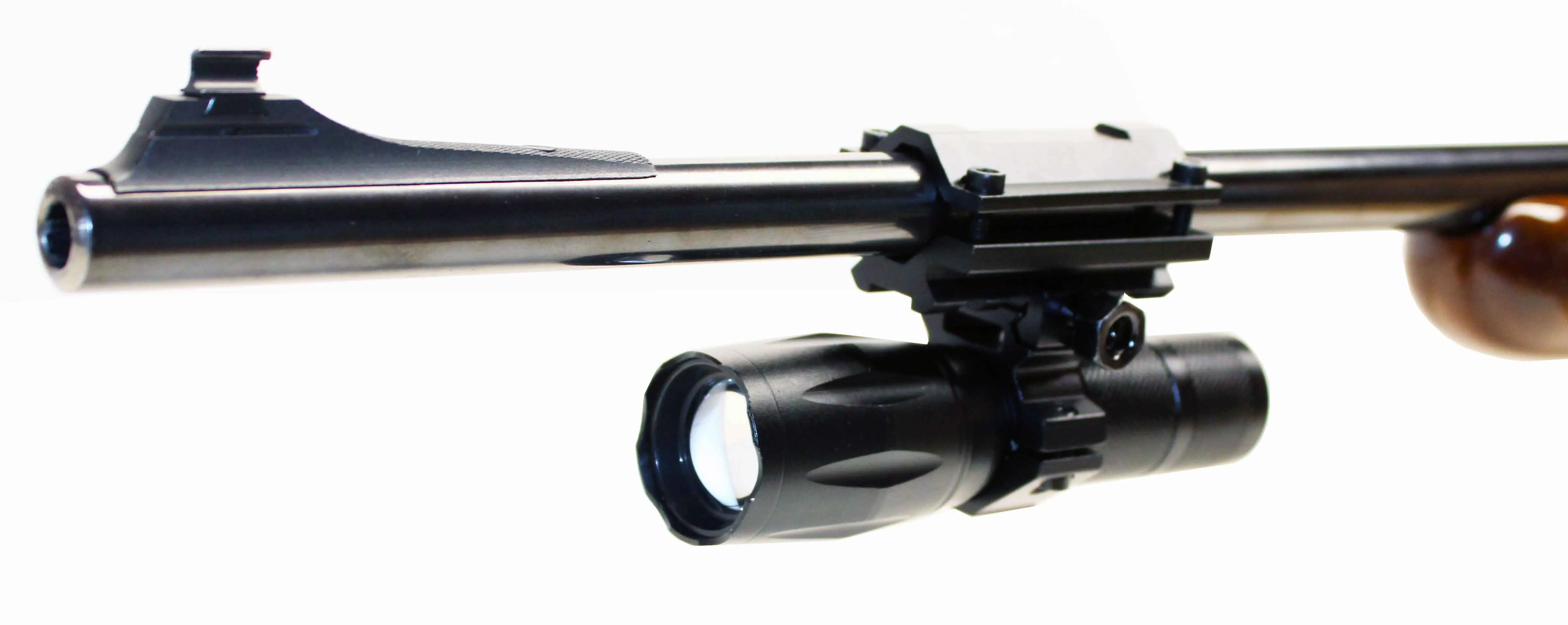 Tactical 1000 Lumen Flashlight with mount For Weatherby Vanguard Rifles.