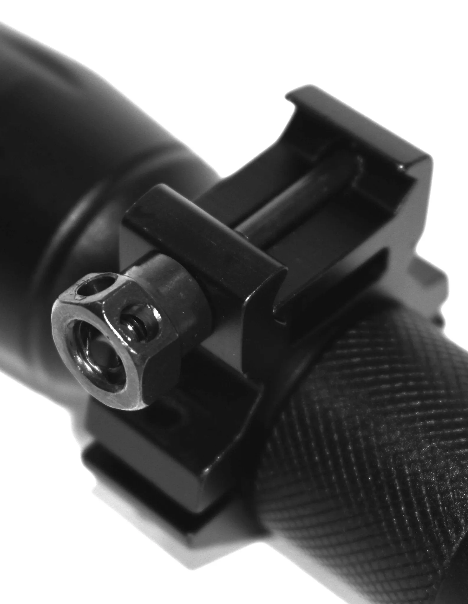 Tactical 1000 Lumen Flashlight with mount For Weatherby Vanguard Rifles.