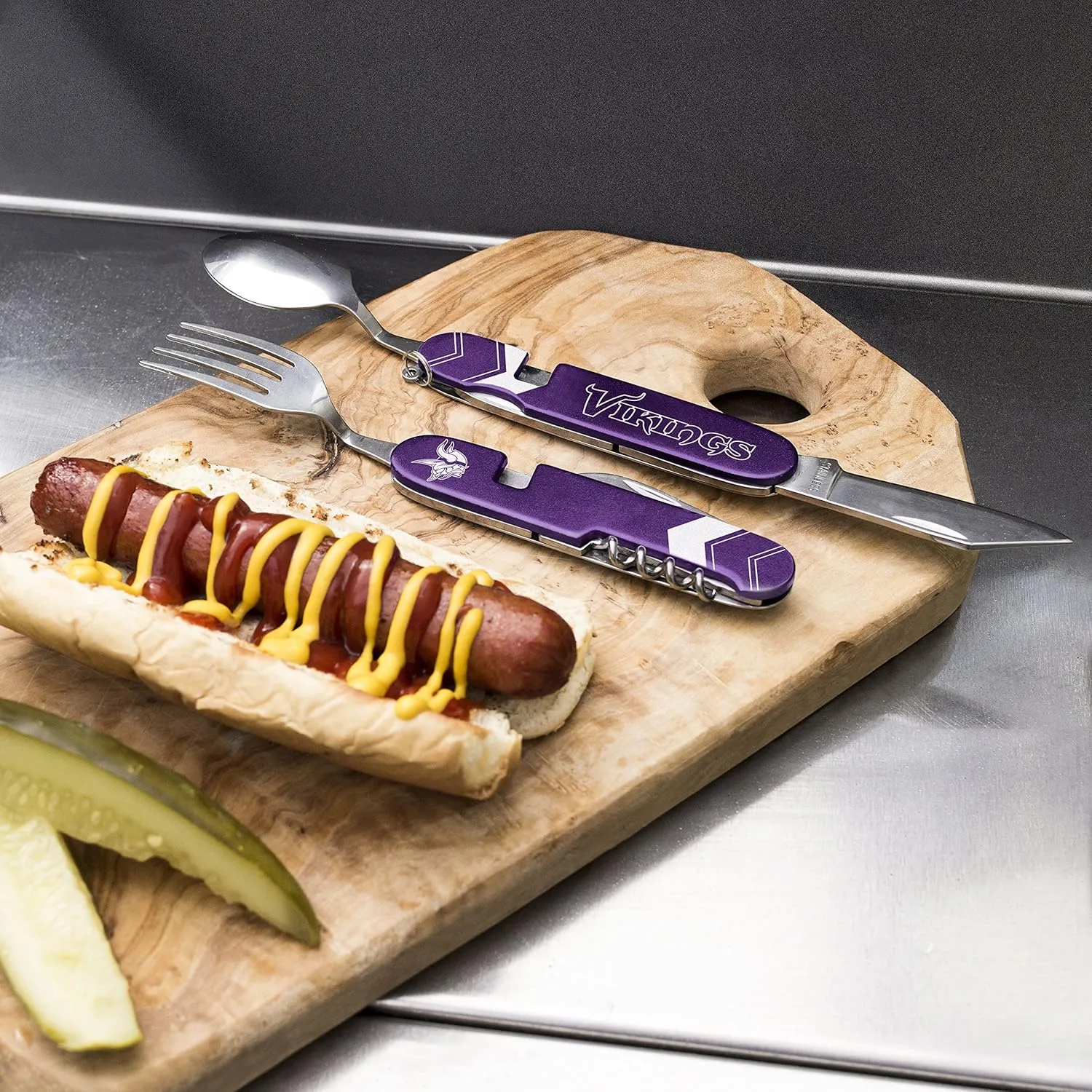 The Sports Vault NFL Unisex-Adult Utensil Multi-Tool