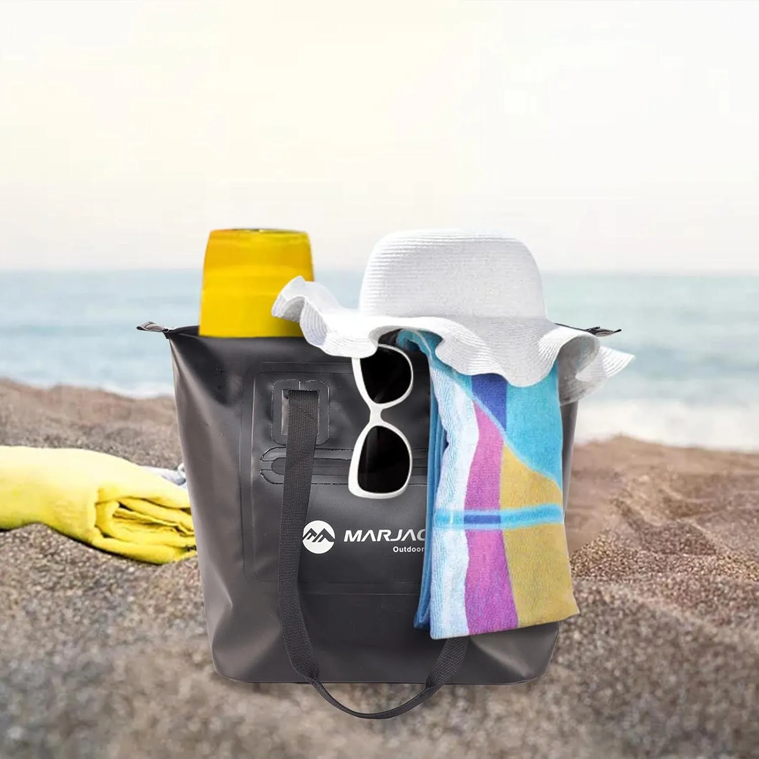 Travel Duffel Bag Portable Handbag Wear Resistant Tote Bag Large Capacity Bag for Beach Swimming Outdoor Luggage, Black