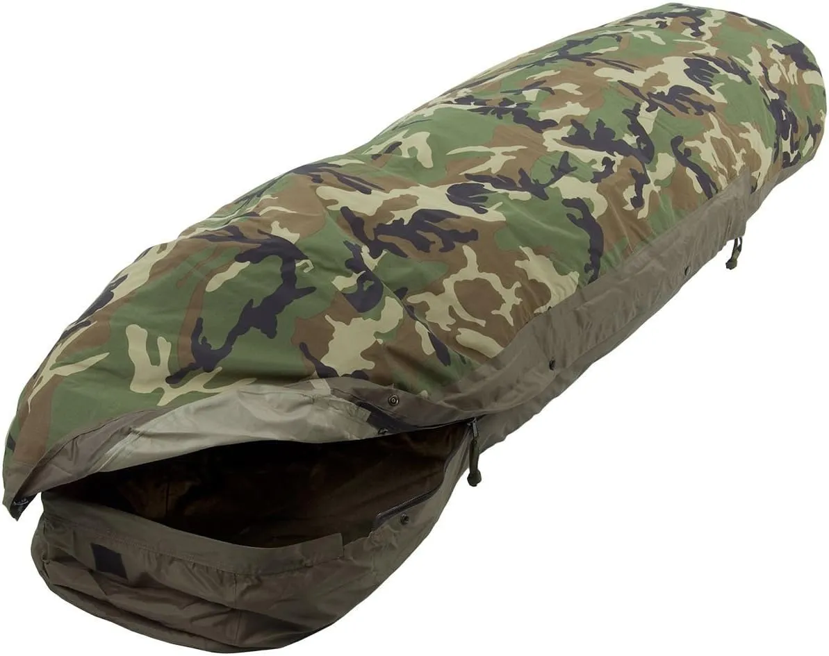 US Army Military Woodland Camouflage Camo GTX Goretex Sleeping Bag BIVY Cover by US Government Industries GI USGI NSN 8465-01-455-6274