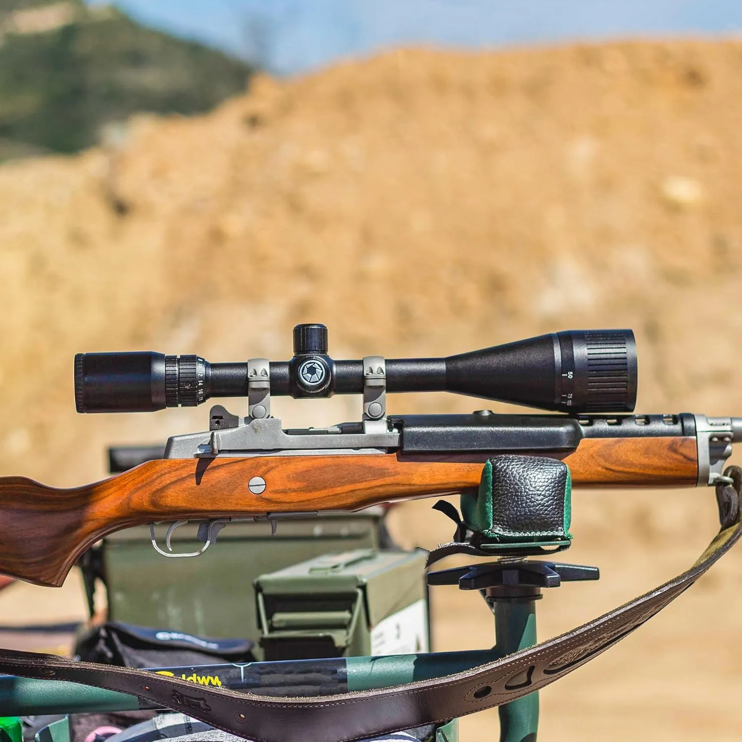 Varmint Crosshair Reticle Precision Riflescope with Adjustable Objective & Fully-Multi Coated Optics for Accurate Long-Range Shooting Hunting